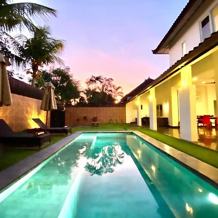 Villa Julia | Heart Of Seminyak | 350M Beach מראה חיצוני תמונה
