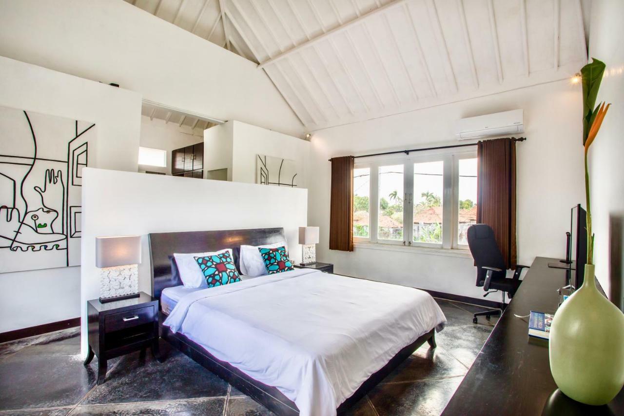 Villa Julia | Heart Of Seminyak | 350M Beach מראה חיצוני תמונה